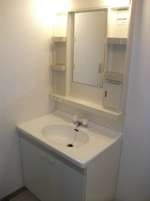 洗面設備　同物件別部屋写真