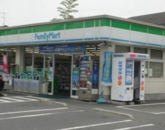 コンビニ　ファミリーマート大宮上小町店（コンビニ）まで395m
