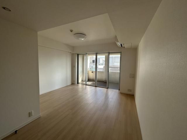 居室・リビング　※別部屋参考写真