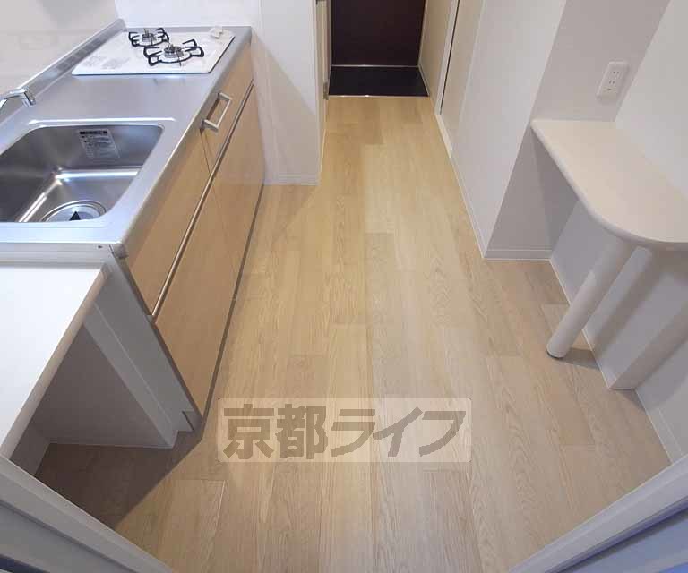 その他部屋・スペース　キッチンあたりの廊下です。棚つきですね。