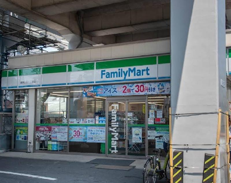コンビニ　ファミリーマート 葛飾立石六丁目店（コンビニ）まで350m
