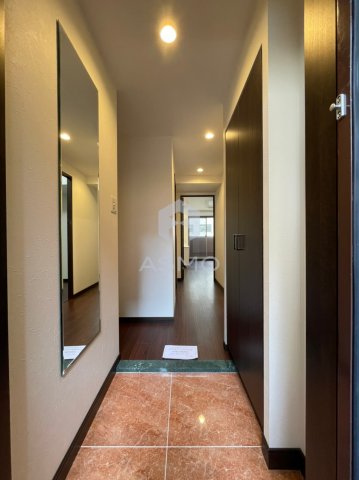 玄関　同マンション別部屋参考写真