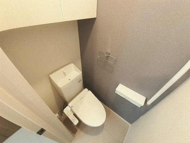 トイレ　落ち着いたトイレです