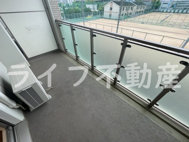 バルコニー　落ち着いた時間を過ごせるバルコニーです