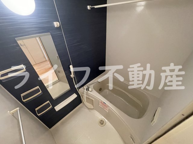 バス・シャワールーム　お風呂で日々の疲れを落としましょう
