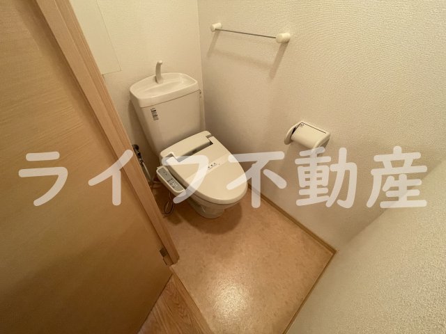トイレ　落ち着いたトイレです