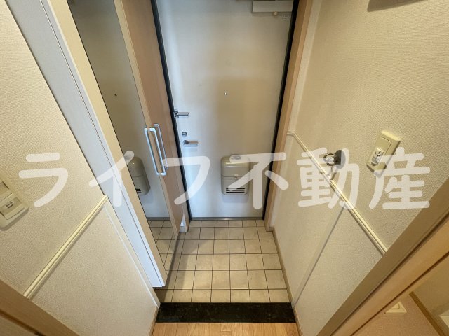 玄関　明るい玄関です