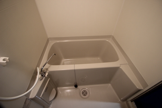 バス・シャワールーム　※別号室の写真です