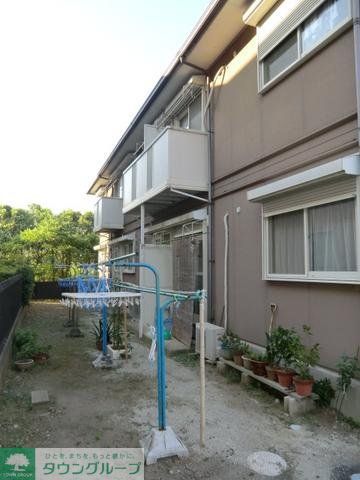 庭　バルコニー側