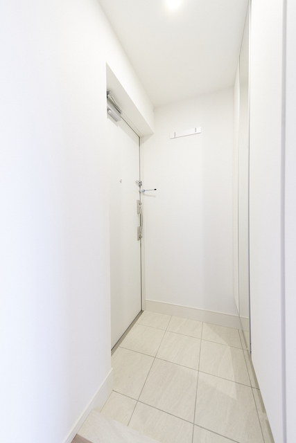 玄関　※写真は同タイプ住戸です。