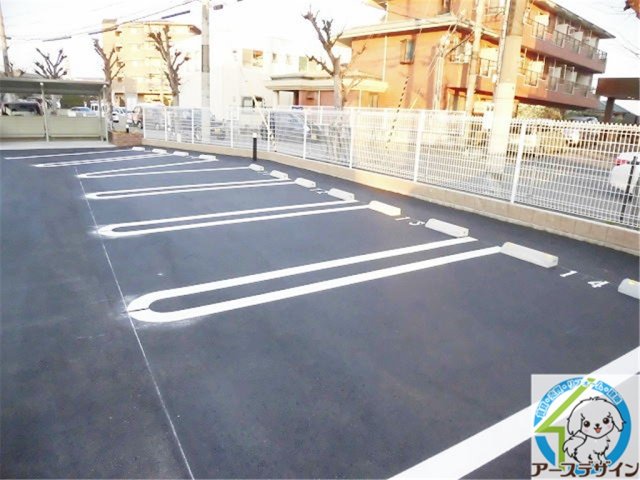 駐車場　※パース写真
