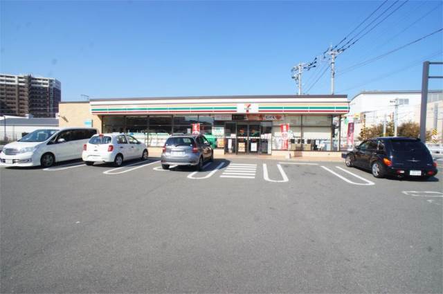 コンビニ　セブンイレブン 新宮中央駅北店（コンビニ）まで1094m