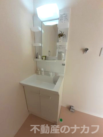 洗面設備　※家具はイメージです