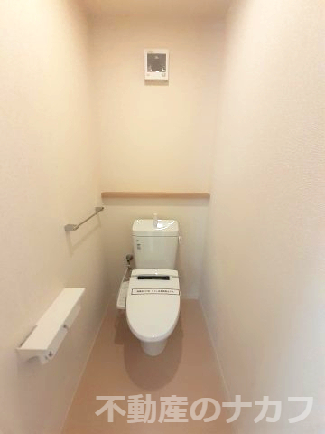 トイレ　※同タイプの部屋写真です
