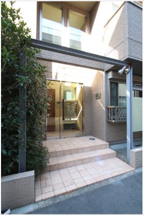 エントランス　MAISON　SHOWA