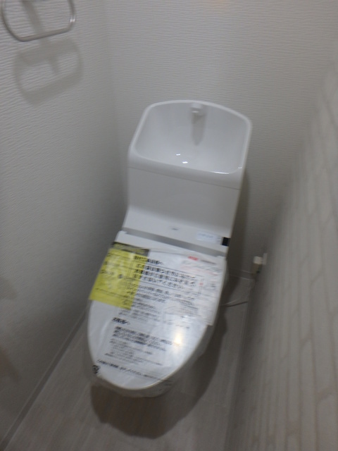 トイレ　機能の付いたトイレで快適な事間違い無しです。