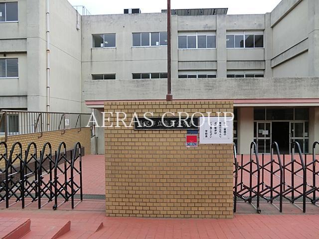 小学校　藤沢市立高谷小学校（小学校）まで972m