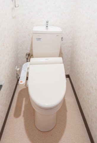 トイレ　落ち着いた色調のトイレです♪