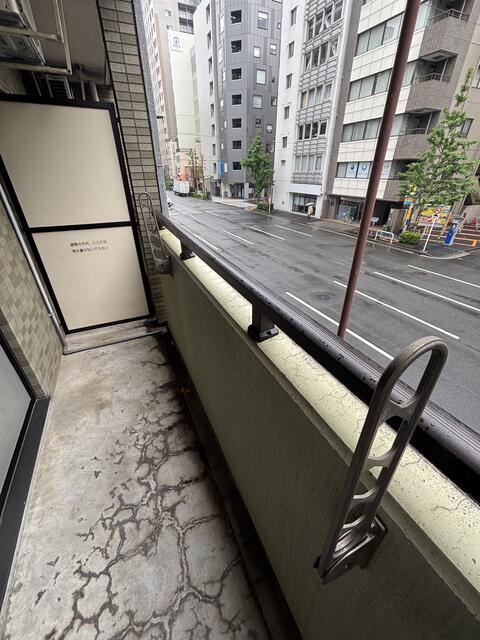 バルコニー　落ち着いた時間を過ごせるバルコニーです