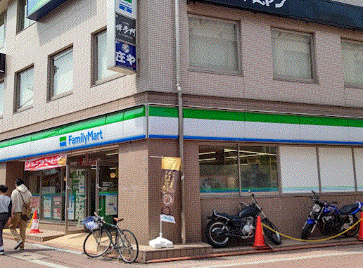 コンビニ　ファミリーマート雪谷大塚店（コンビニ）まで446m