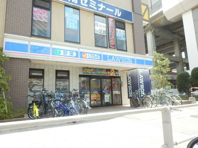 コンビニ　ローソン戸田笹目北町店（コンビニ）まで207m