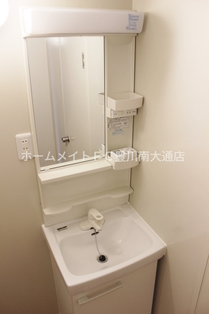 洗面設備　同型別部屋写真
