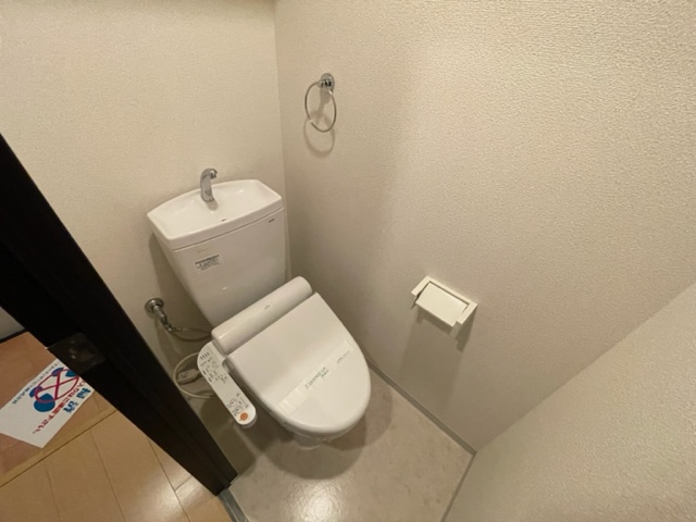 トイレ　※同施工会社のイメージ写真※