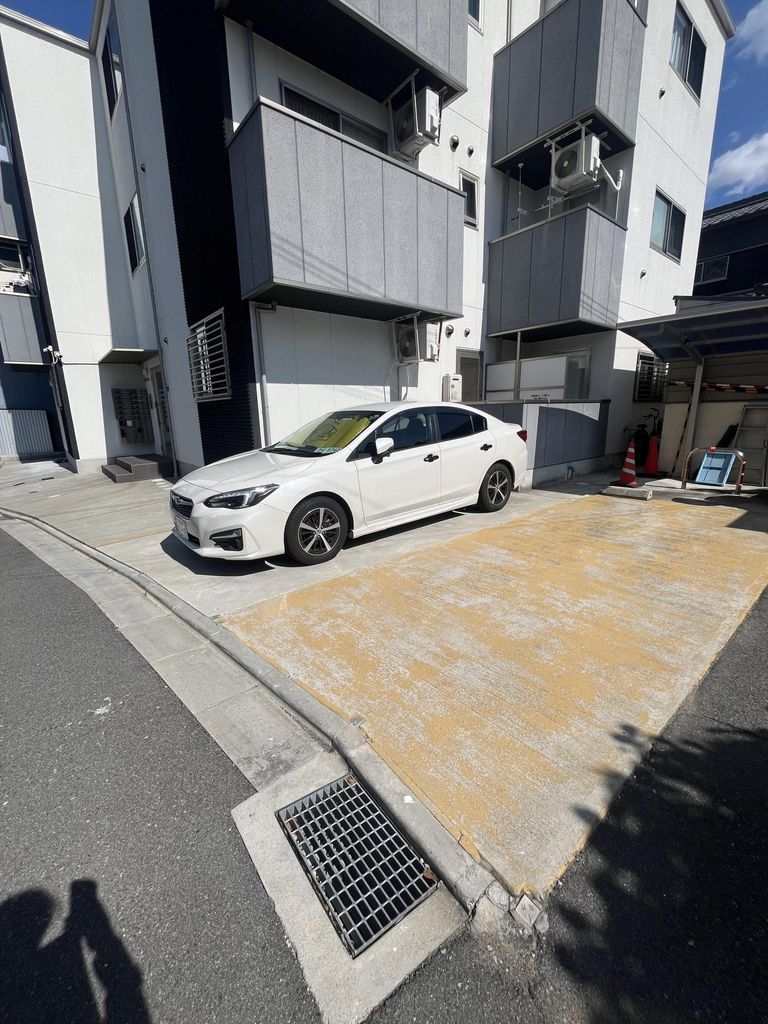 駐車場　駐車場
