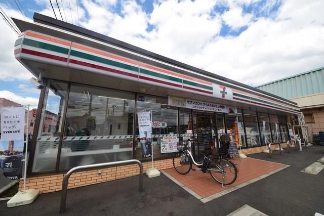 コンビニ　セブンイレブン大和福田東店（コンビニ）まで476m