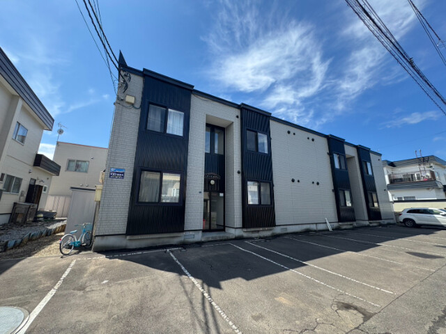 建物外観　札幌市北区新琴似３条「レオーネ新琴似」