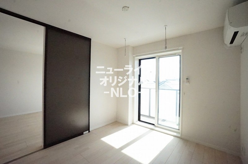 その他部屋・スペース　6.7帖洋室☆リビング続きのお部屋です☆