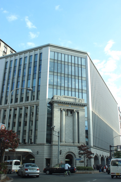 銀行　三菱ＵＦＪ銀行（銀行）まで500m