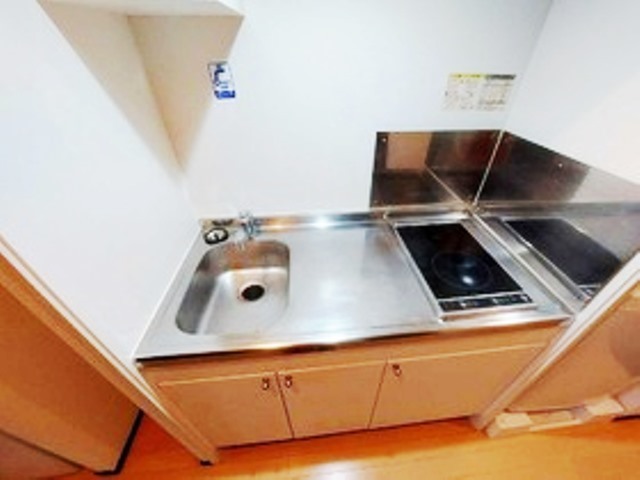 キッチン　同仕様の別部屋画像
