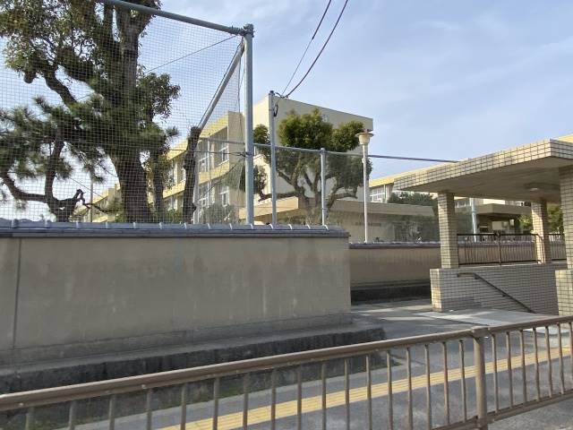 小学校　唐津市立長松小学校（小学校）まで500m