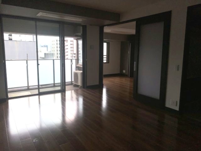 居室・リビング　※写真は同じマンションの違う部屋のものになります。