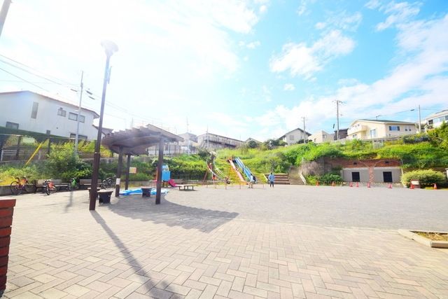 公園　本郷町ガス山公園（公園）まで542m