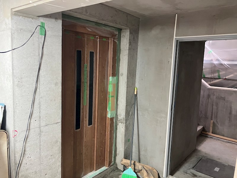 ロビー　建築中※R8.9.17撮影エレベーター