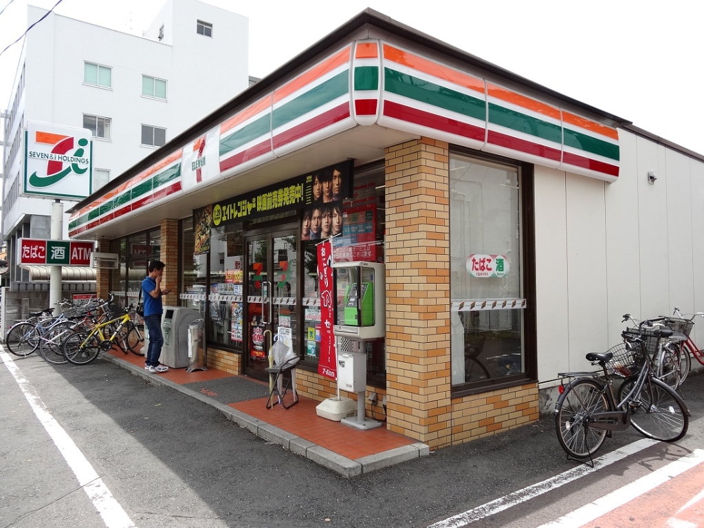 コンビニ　セブンイレブン さいたま大宮氷川参道店（コンビニ）まで321m