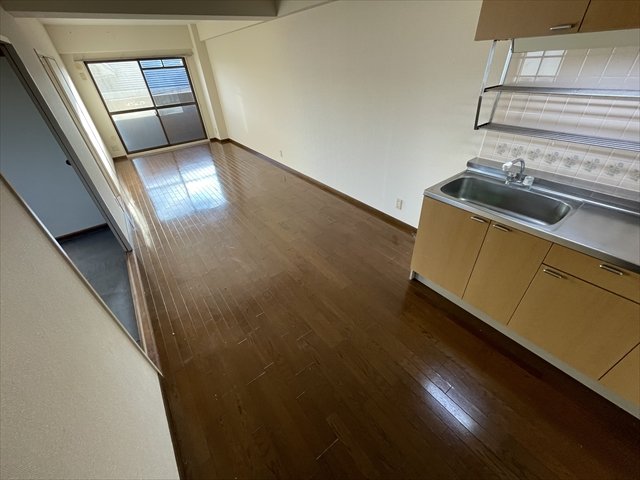 居室・リビング　同建物別部屋の写真になります。