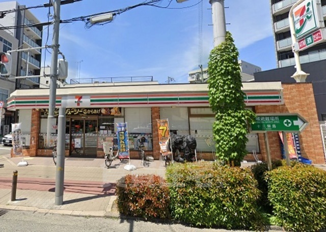 コンビニ　セブンイレブン　大阪塚本3丁目店（コンビニ）まで224m