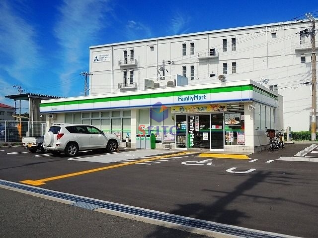 コンビニ　ファミリーマート福島北港通店（コンビニ）まで406m