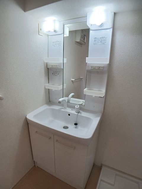 リバーサイド レジデンスの内装写真