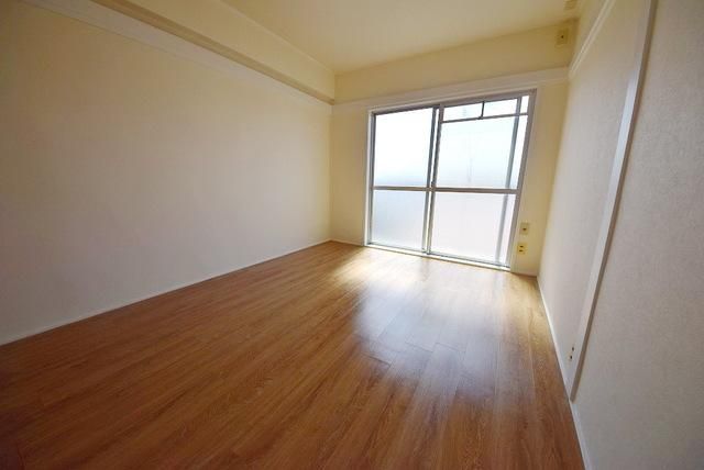 居室・リビング　★南向きの明るいお部屋です★