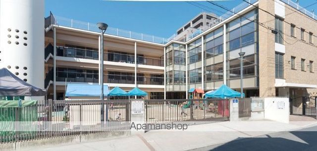 幼稚園・保育園　ナーガ保育園（幼稚園・保育園）まで276m