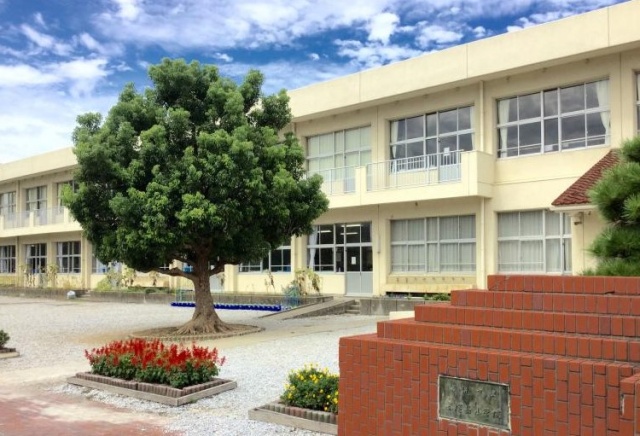 小学校　長浜市立長浜北小学校（小学校）まで500m