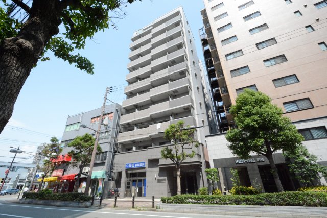 建物外観　オートロック付きで安心です♪