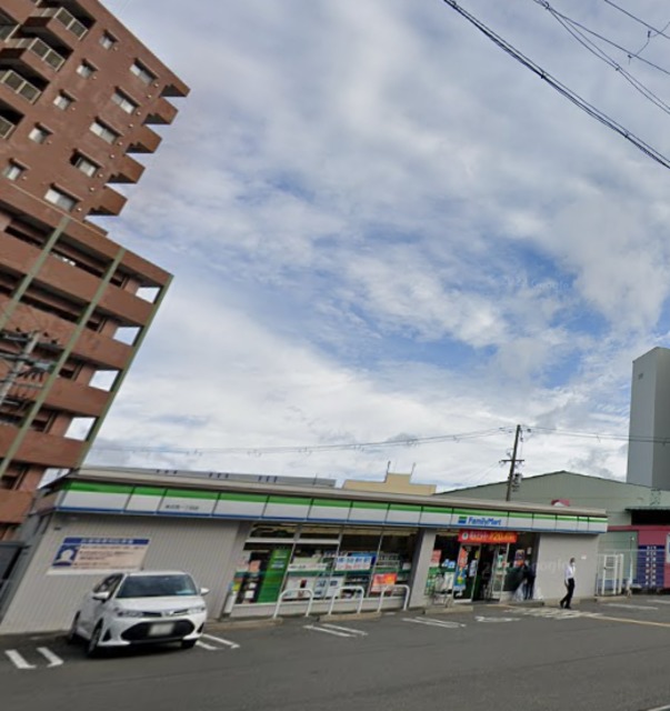 コンビニ　ファミリーマート本庄西一丁目店・あなたとコンビニ♪♪（コンビニ）まで575m