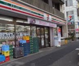 コンビニ　セブンイレブン杉並和田3丁目東店（コンビニ）まで138m