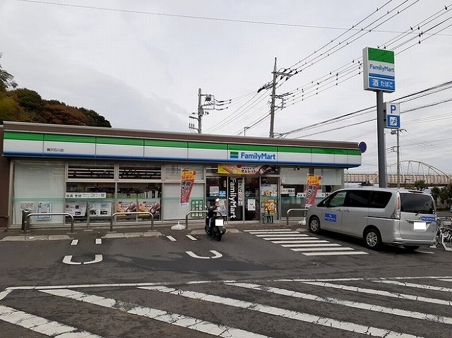 コンビニ　ファミリーマート（コンビニ）まで350m