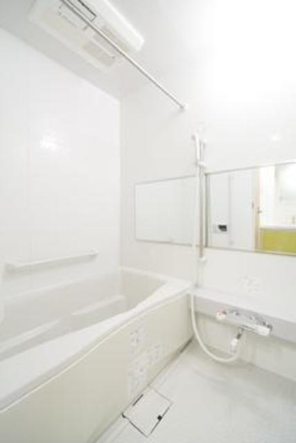 バス・シャワールーム　※写真は同タイプ住戸です。